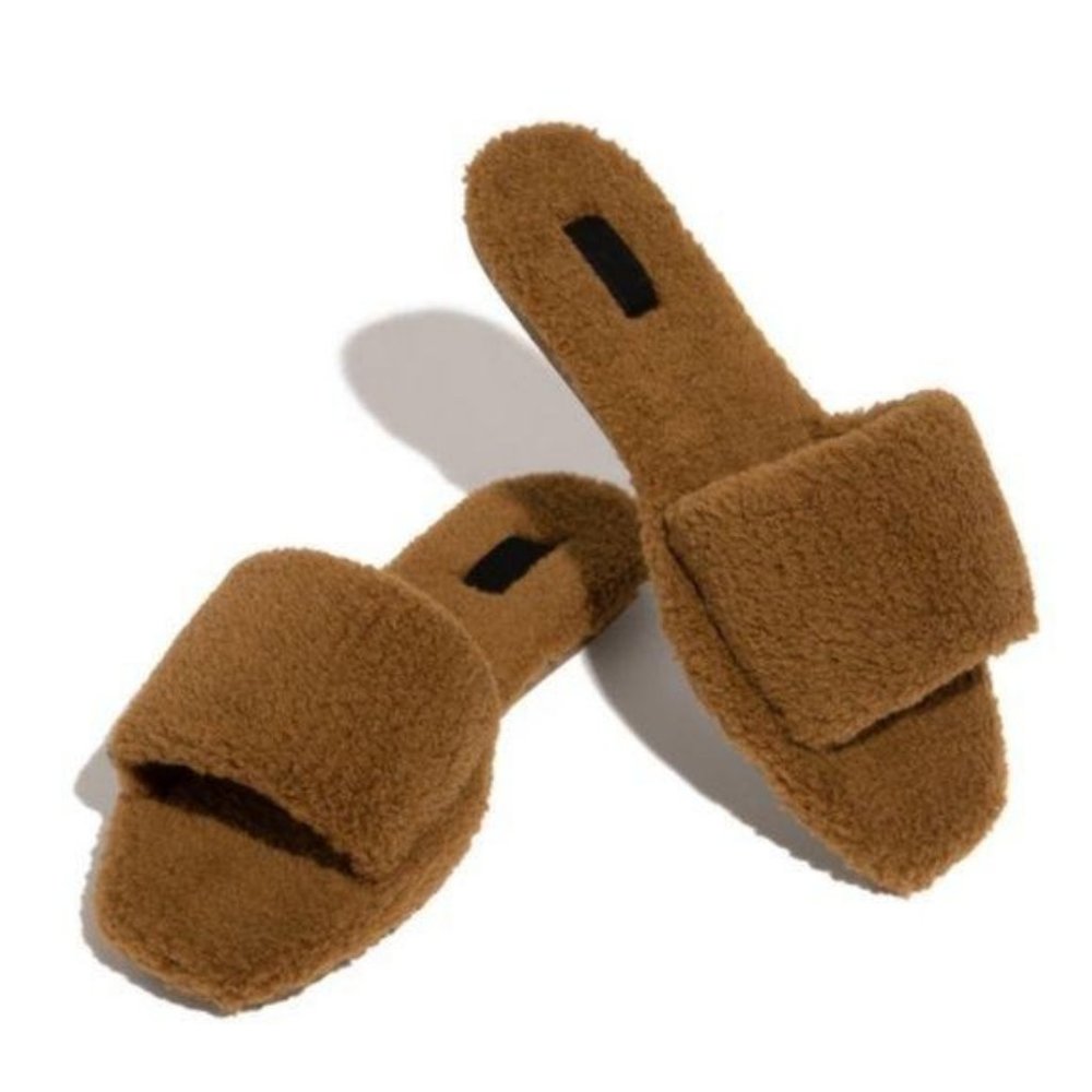 !! NEW !! Cozy Faux Sherpa Teddy Slides in Cream - Picture 5 of 6
